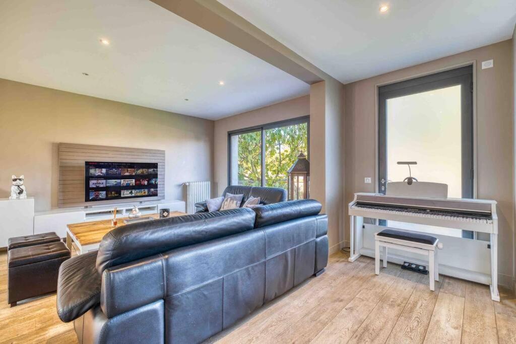 Villa Saint-Mard - King Size Bed - 10Min Aeroport Cdg 25Min Paris By Train 외부 사진
